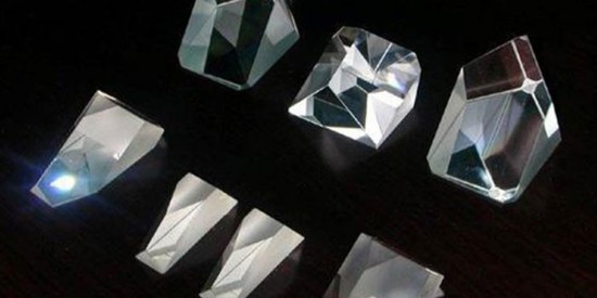 關于棱鏡拋光與絲印后使用什么清洗劑比較好
